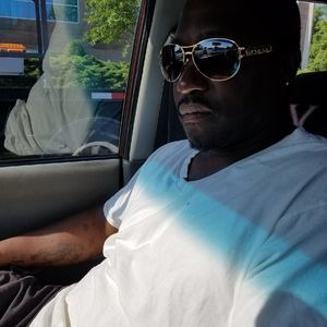 Meet your Posher, Dee dee